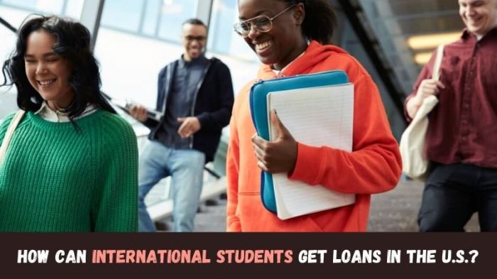 Can international students apply for student loans