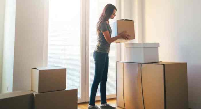 Do student loans cover off campus housing