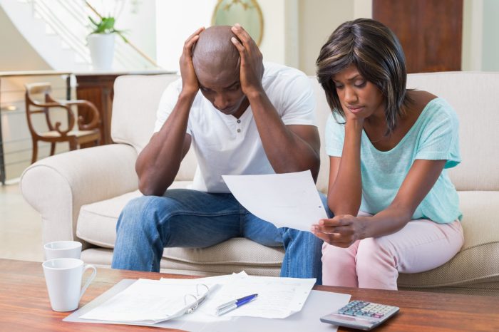 Loans income discretionary repayment consolidation mae refinance sallie pslf forgiveness payments navient couples married earnest borrowers scam earn esq lux