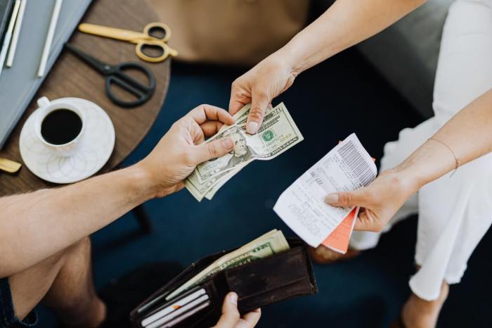 Difference between forbearance and deferment student loan