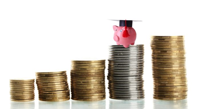 Loan loans money
