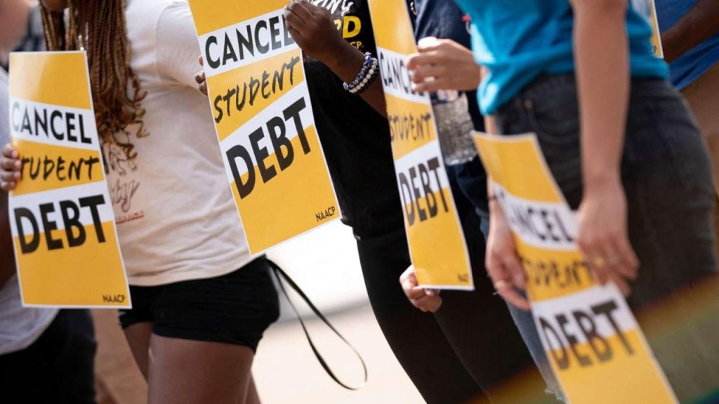 Whitehouse student loans
