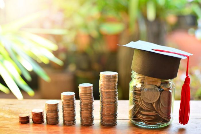 How do i receive my student loan money