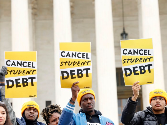 When will student loans be disbursed