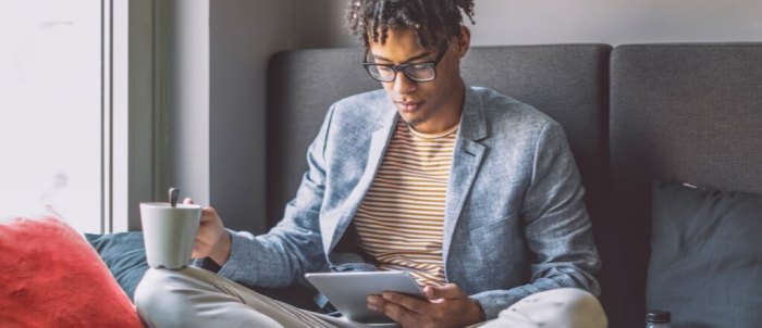 Paying off student loans or investing
