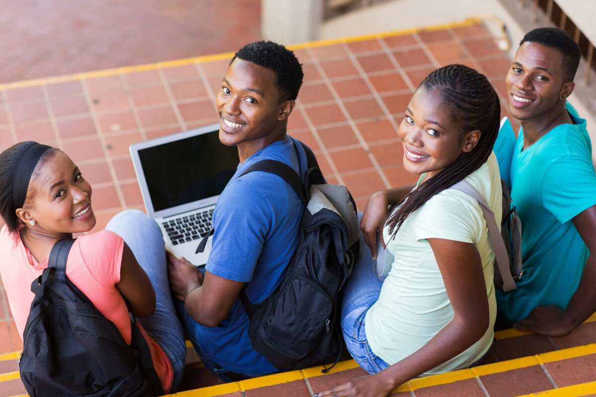 Student banks loans offer advisoryhq guide find get