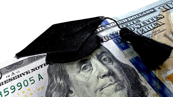 Are student loans on hold again