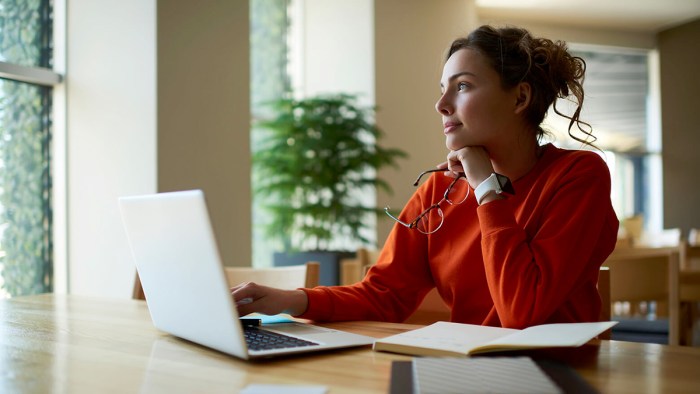 When do you start paying student loan